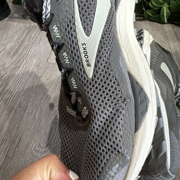 Brooks Cascadia 14 Trail Running Shoes Women's Size 9.5 B Gray  Blue Sneakers - Picture 12 of 12